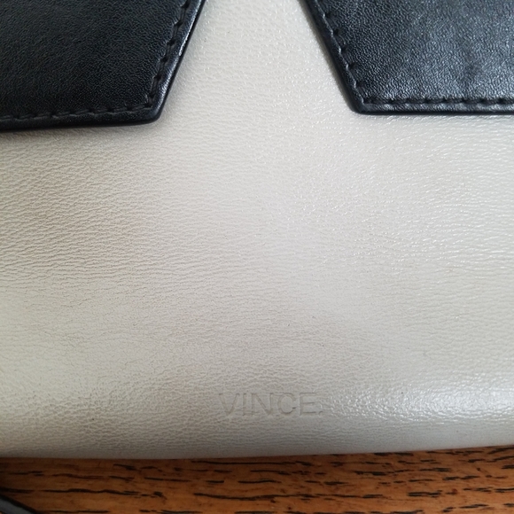 Vince Crossbody Leather V Notch Black Gray Bag - Picture 8 of 8